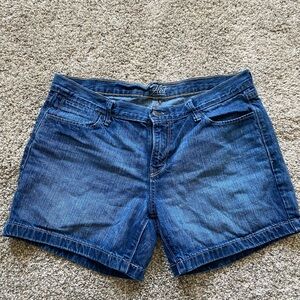 Old Navy Flirt 12 Denim Women's Blue Jean Shorts